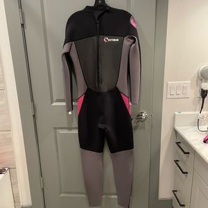 WET SUIT - LIKE NEW